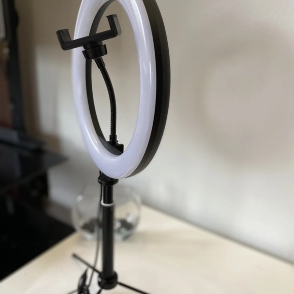 Ring Lights Universal LED Selfie Ring Studio Light w/ Shutter 10” - Picture 6 of 6